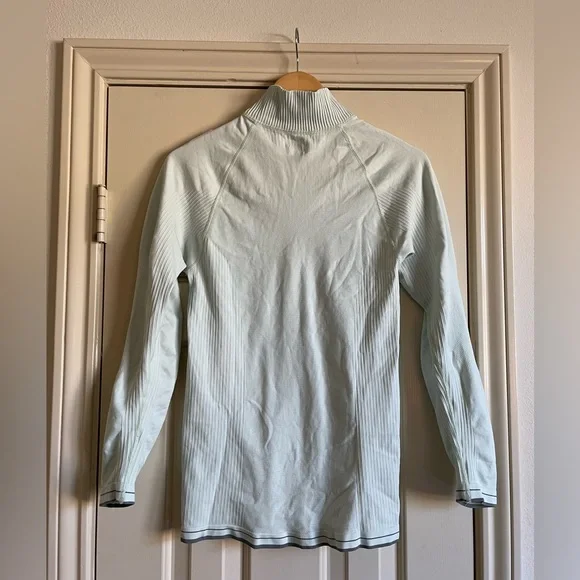 Patagonia Capilene Athletic 1/4 zip pullover, size Large - Picture 2 of 3